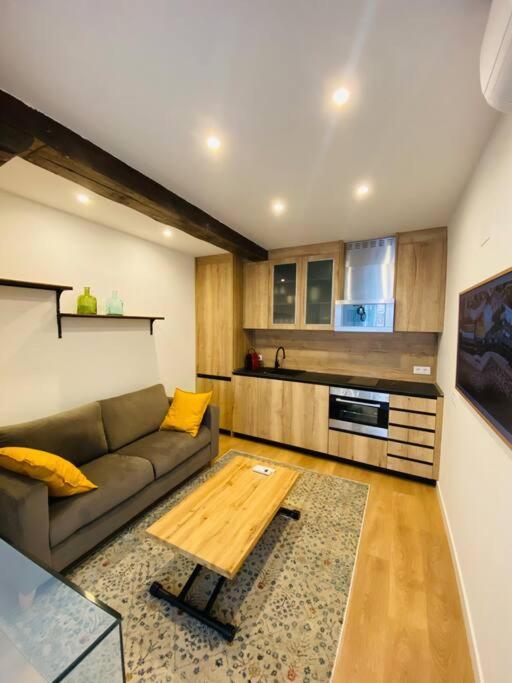 Spectacular Apartment Atocha-Soler Madrid Kültér fotó